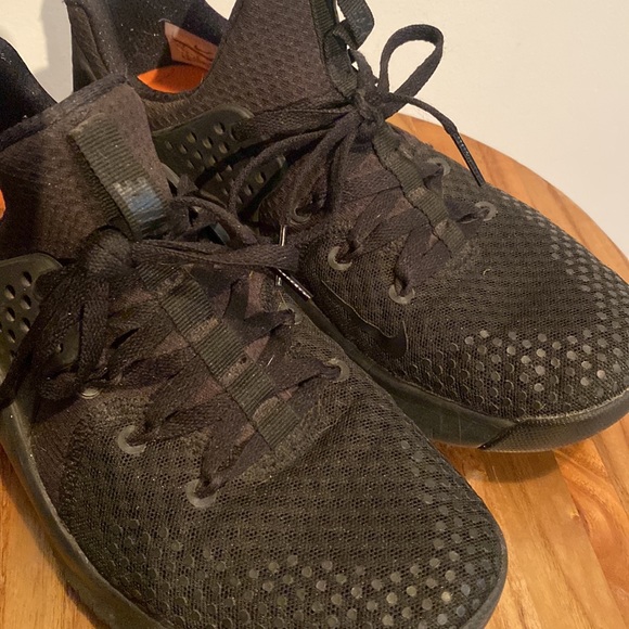 Nike Running Shoes - Picture 2 of 2